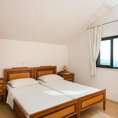 Апартаменты Kono - Two-bedroom With Balcony And Sea View - Marka Gj... *