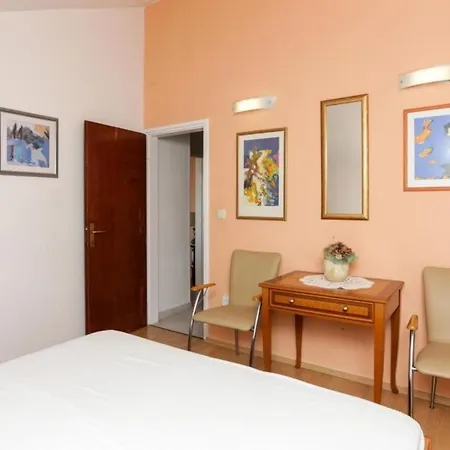 Kono - Two-bedroom With Balcony And Sea View - Marka Gj...